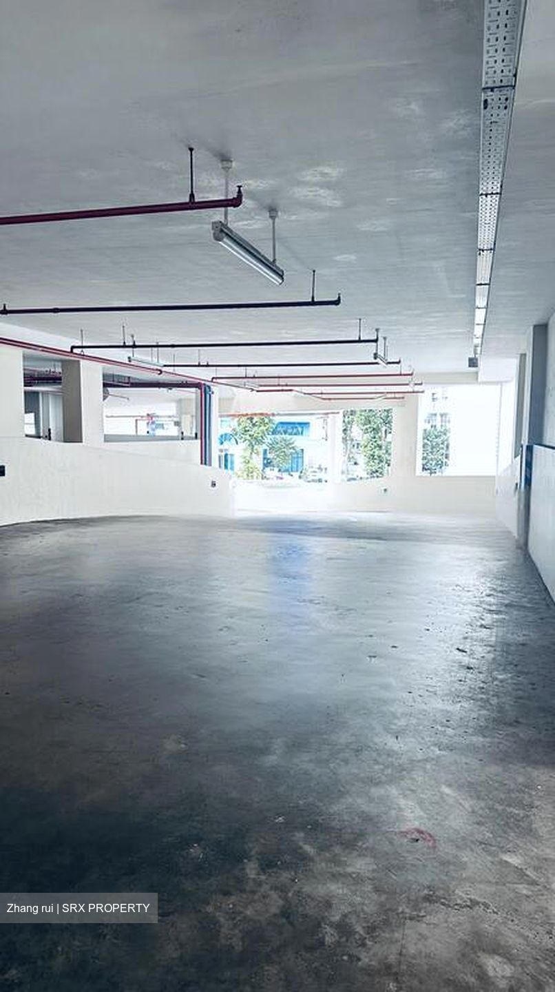 E9 Premium (D27), Factory #468155401